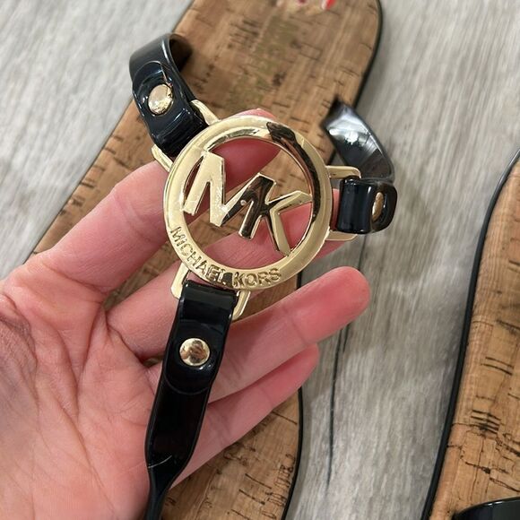 Michael Korrs black slides sandals - Picture 2 of 4